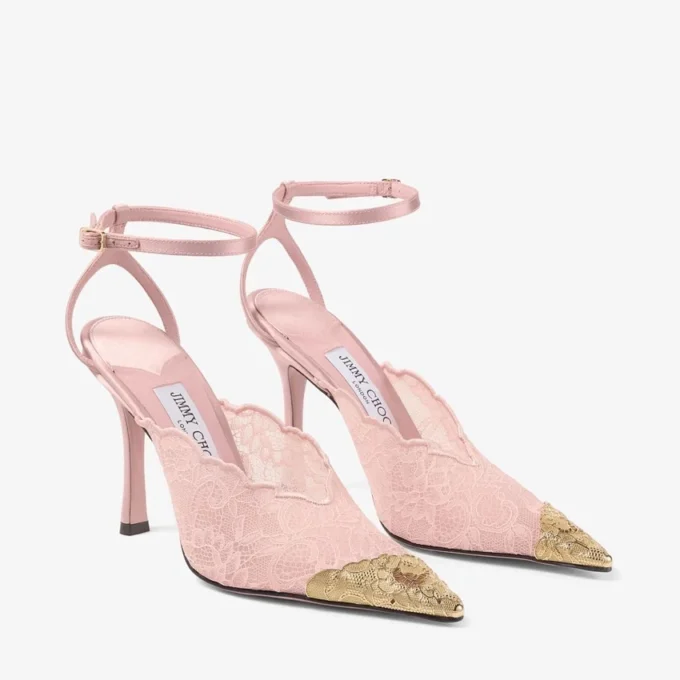 メタルレースディテールをあしらった「ファイズ 100 ローズ」jimmy choo レースパンプス