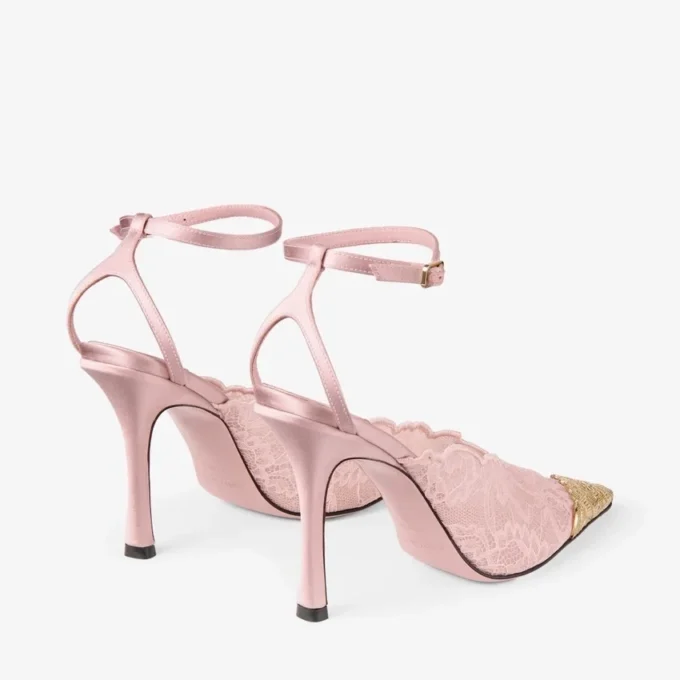 メタルレースディテールをあしらった「ファイズ 100 ローズ」jimmy choo レースパンプス