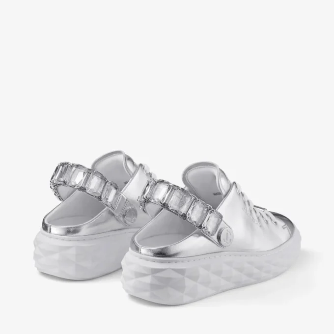 クリスタルストラップ付き Diamond スリング シルバーメタリックレザー スリッパトレーナー