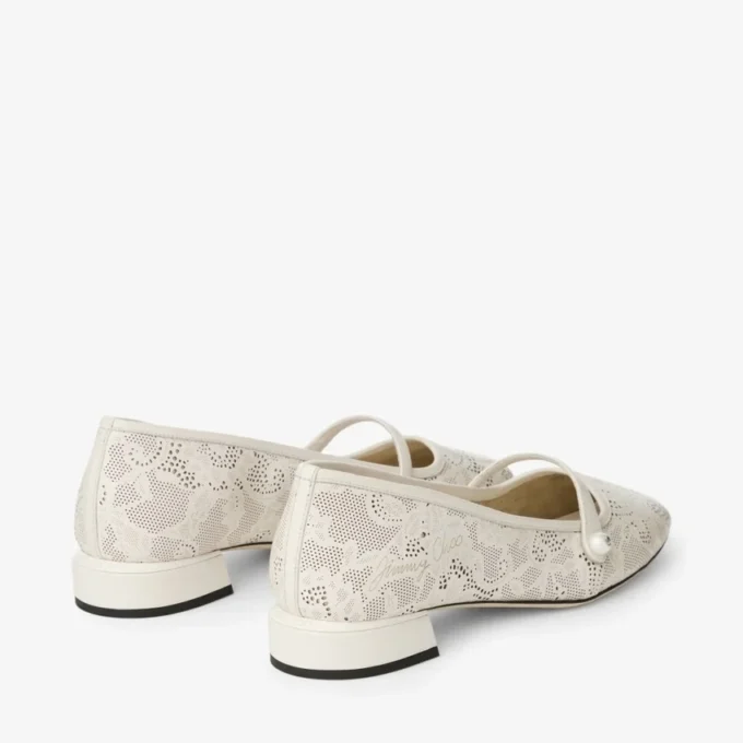 エリサ・バレリーナ・ラテ jimmy choo パーフォレーテッド・ナッパ・レース・バレリーナ・パンプス
